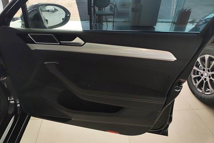 Volkswagen Magotan GTE 2024 car image #25