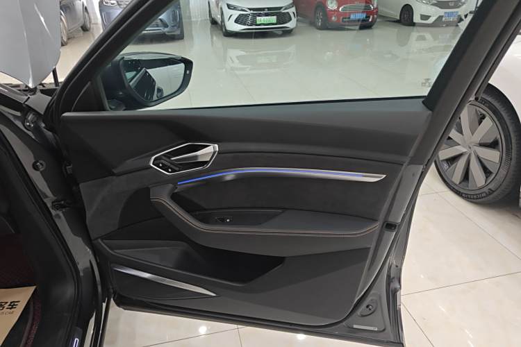 Audi e-tron 2022 imagen de coche #25