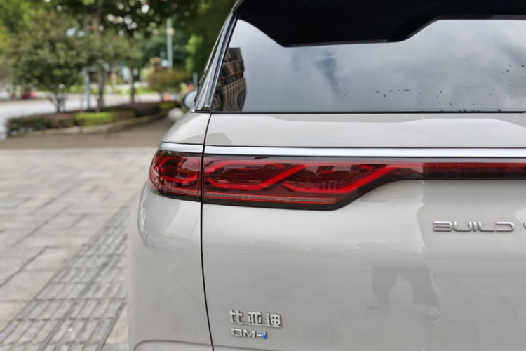 BYD Frigate 07 2023 #25 BYD Frigate 07 2023 car image #25