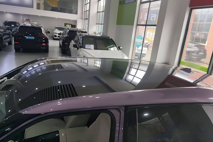 Honda P7 2025 car image #25