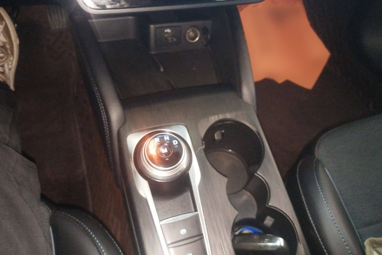 Ford Focus Active 2021 صورة سيارة #25