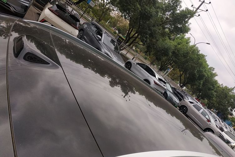 BYD Tang L 2025 immagine di auto #25