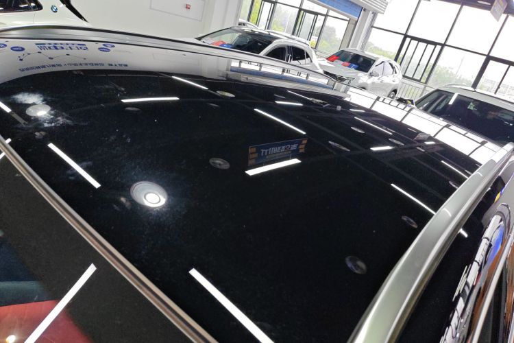 BMW iX1 2023 car image #25