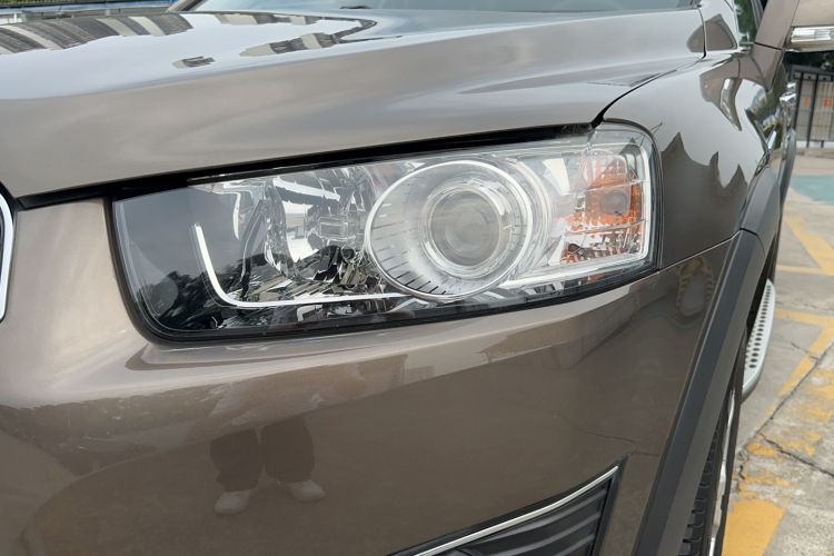 Chevrolet Captiva (Imported) 2016 car image #25