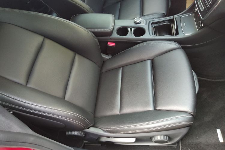 Mercedes-Benz CLA Class (Imported) 2018 #25 Mercedes-Benz CLA Class (Imported) 2018 car image #25