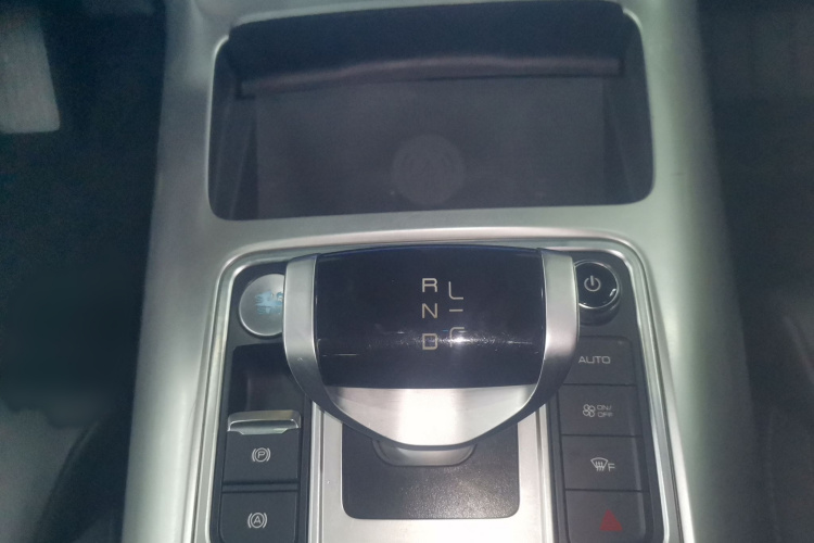 Denza X 2022 image de voiture #25