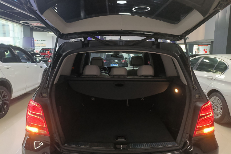 Mercedes-Benz GLK Class 2015 car image #25