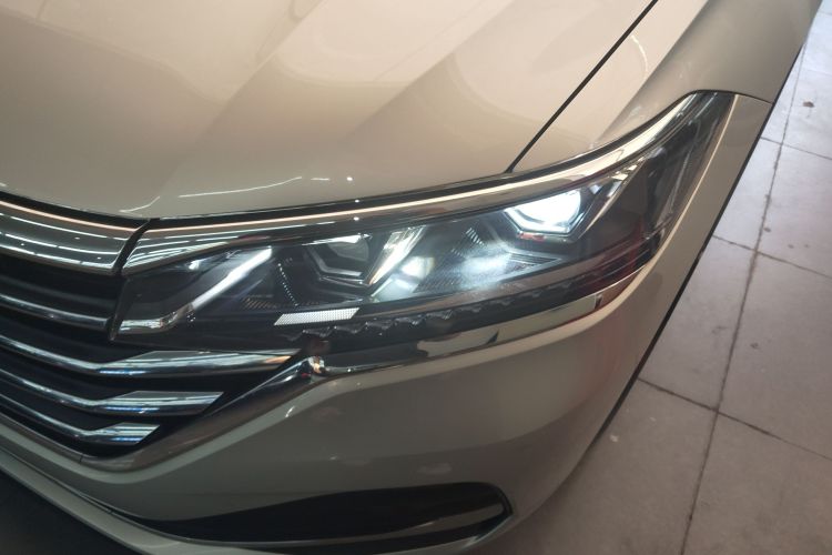 Volkswagen Viloran 2022 car image #25