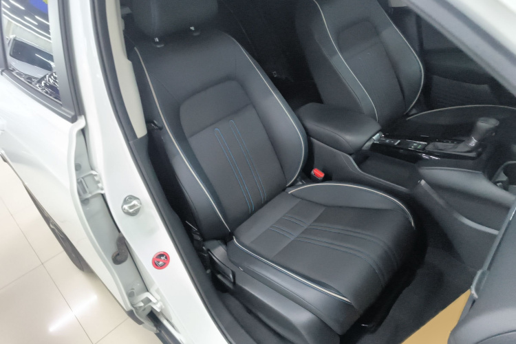 Honda HR-V 2023 #25 Honda HR-V 2023 car image #25