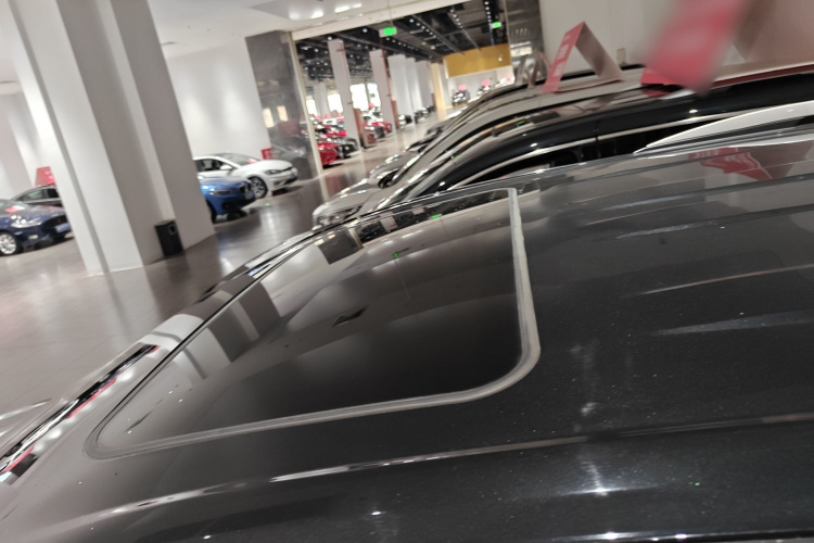 Toyota Granvia 2023 immagine di auto #25