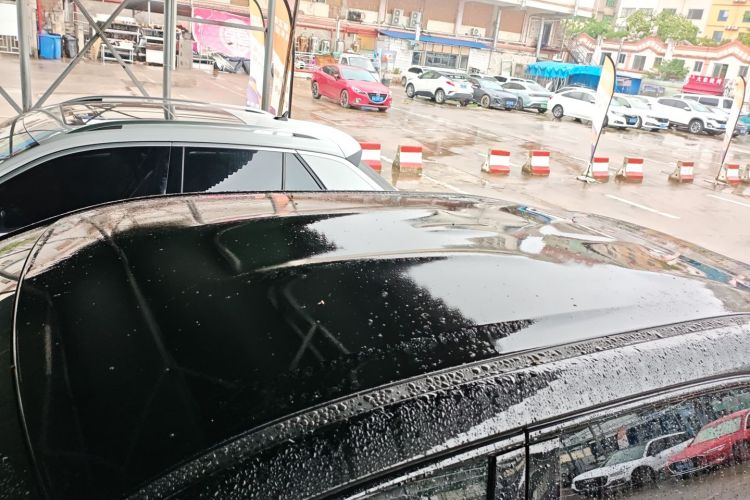 哪吒汽车 哪吒X 2023 汽车图片 #25