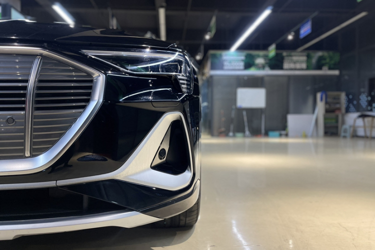 Audi e-tron 2023 #25 Audi e-tron 2023 car image #25