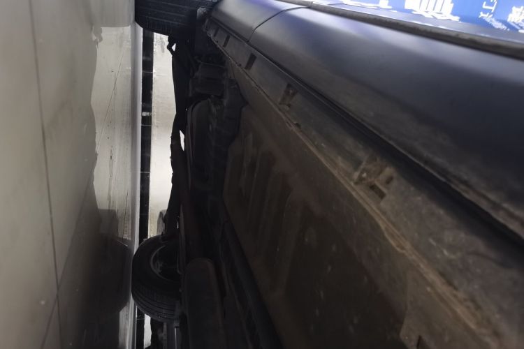 Ford Explorer (Imported) 2018 car image #25