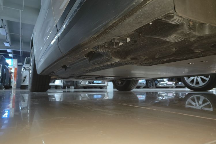 Mercedes-Benz EQA Class 2022 immagine di auto #25