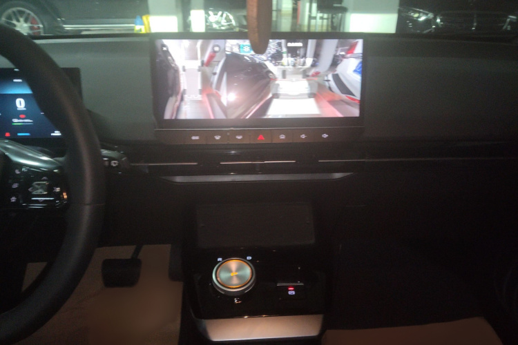 MG 4 EV 2023 #25 MG 4 EV 2023 car image #25