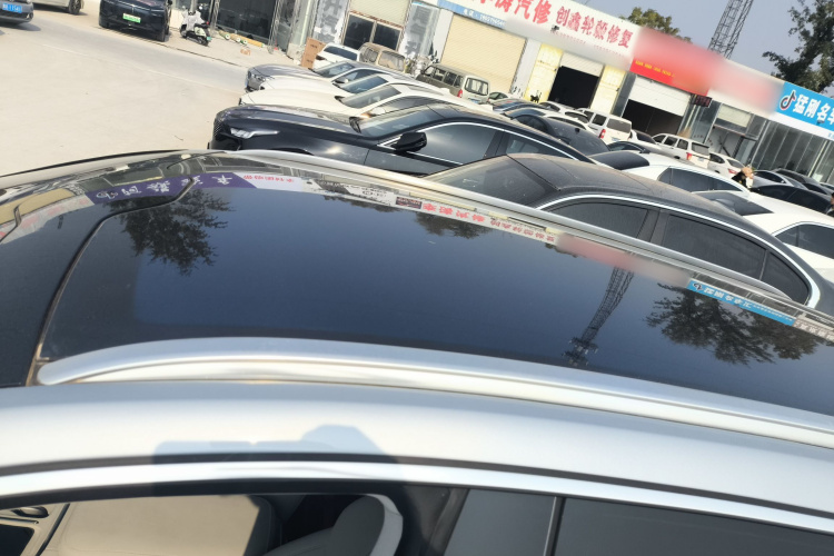 哪吒汽车 哪吒S猎装 2025 汽车图片 #25