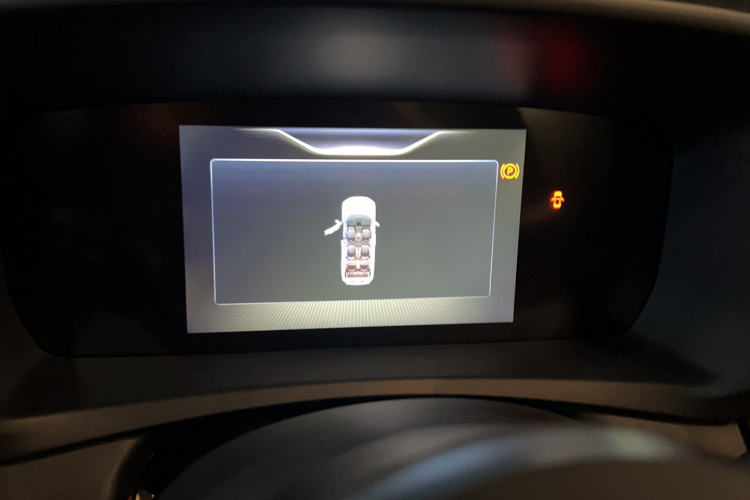 HongQi HQ9 PHEV 2024 car image #25