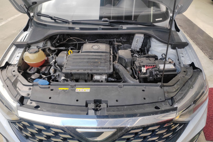VA3 2020 car image #25