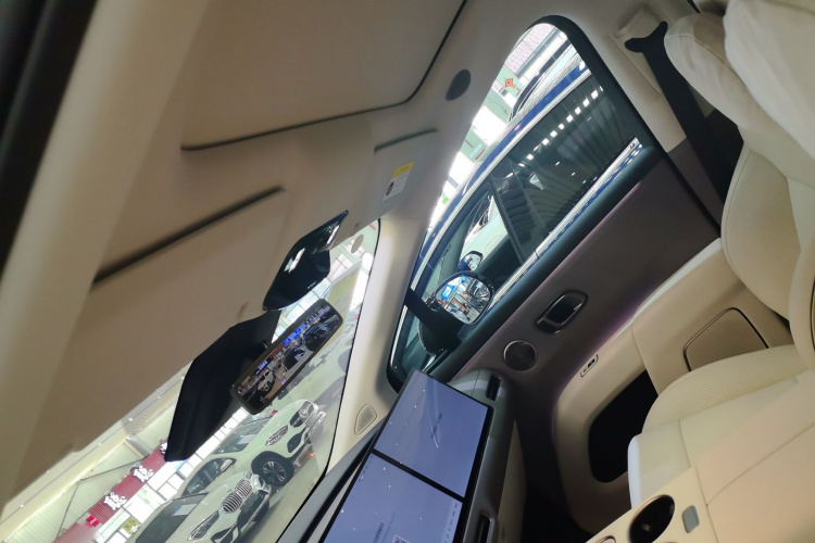 Li i8 2025 изображение автомобиля #25