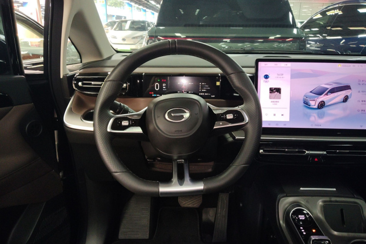 GAC Trumpchi E8 New Energy 2024 #25 GAC Trumpchi E8 New Energy 2024 car image #25