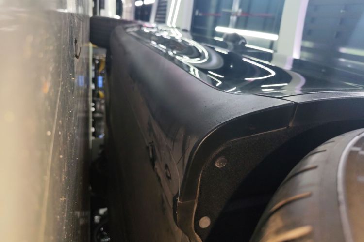 Tesla Model Y 2022 car image #25