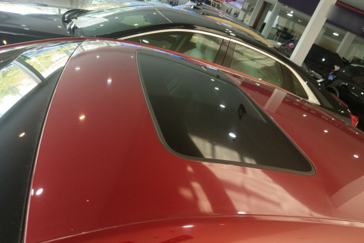 2017 car image #25