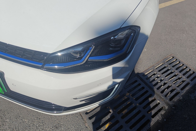 Volkswagen Golf New Energy (Imported) 2018 صورة سيارة #25