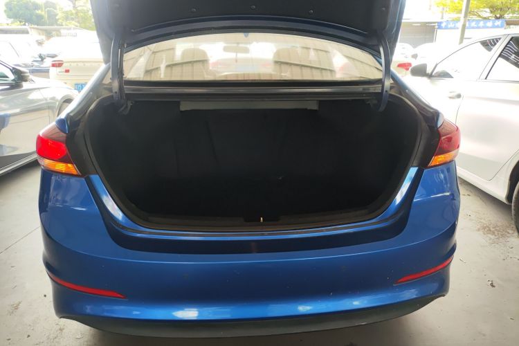 Hyundai Elantra AD 2018 car image #25