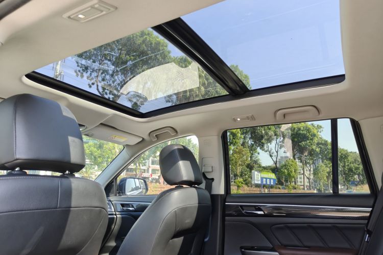 GAC Trumpchi GS7 2018 car image #25