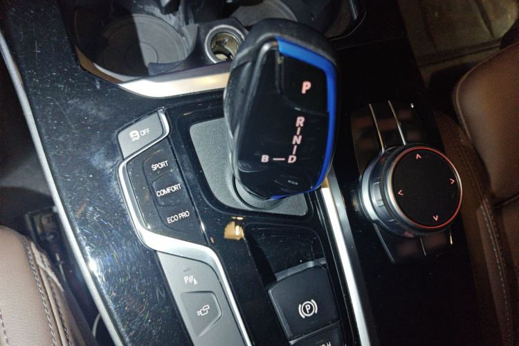 BMW iX3 2020 car image #25