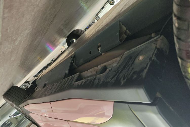 哪吒汽车 哪吒X 2024 #25 哪吒汽车 哪吒X 2024 汽车图片 #25