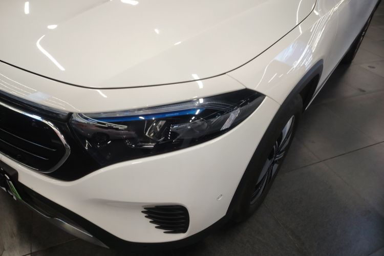 Mercedes-Benz EQB Class 2024 car image #25