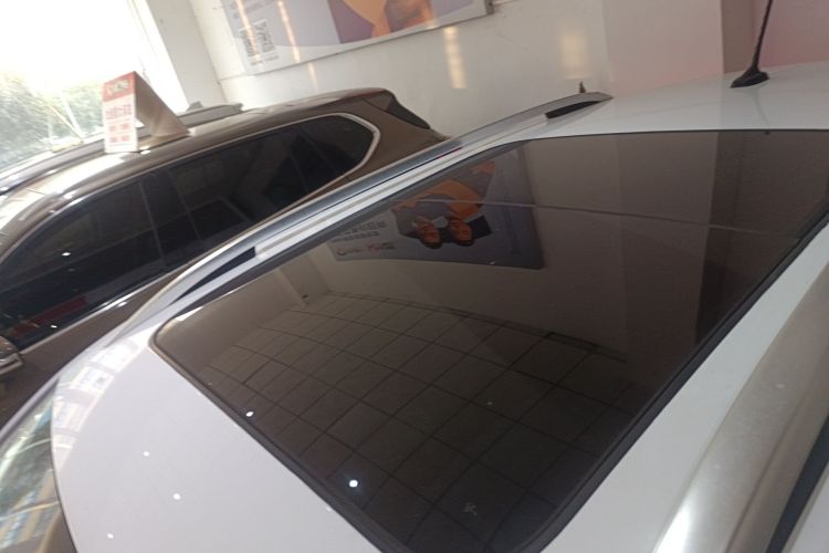 Volkswagen T-Cross 2019 car image #25