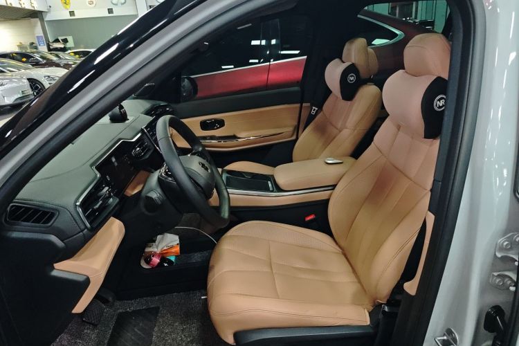 NIO ES8 2020 car image #25