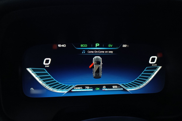 BYD Tang New Energy 2019 immagine di auto #25