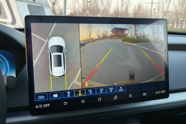 Denza X 2020 #25 Denza X 2020 car image #25