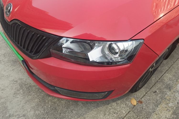 Skoda Rapid Spaceback 2016 immagine di auto #25