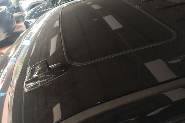 凯迪拉克 凯雷德ESCALADE 2019 汽车图片 #25