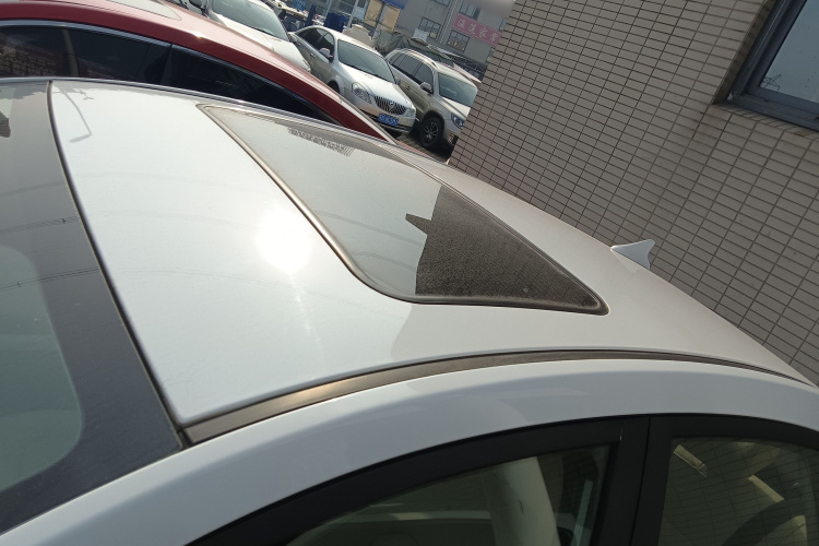 长安 悦翔V7 2017 汽车图片 #25