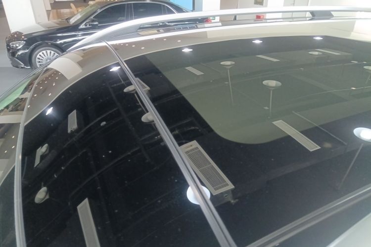 Mercedes-Benz GLE Class New Energy 2023 car image #25