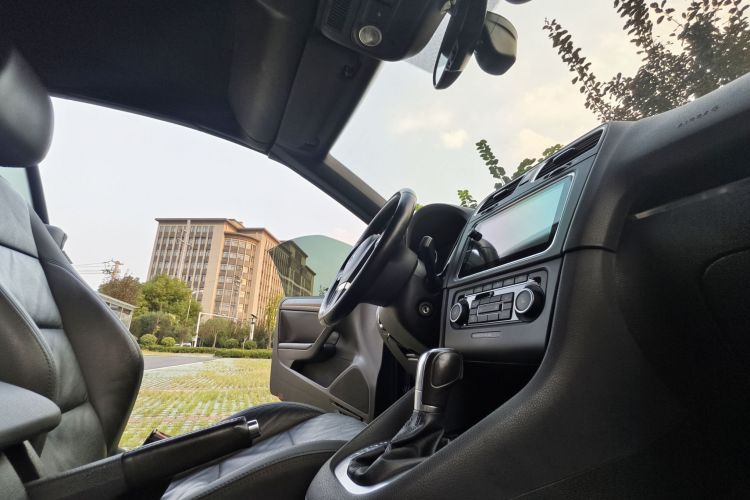 Volkswagen Golf (Imported) 2016 imagem de carro #25