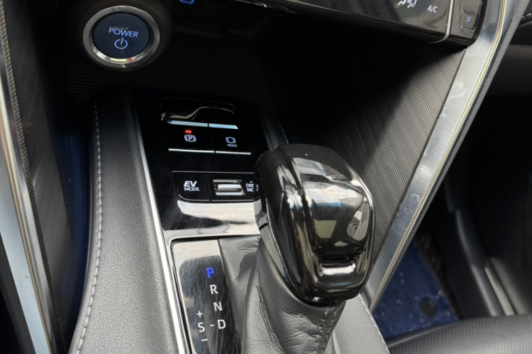 Toyota Harrier 2022 car image #25