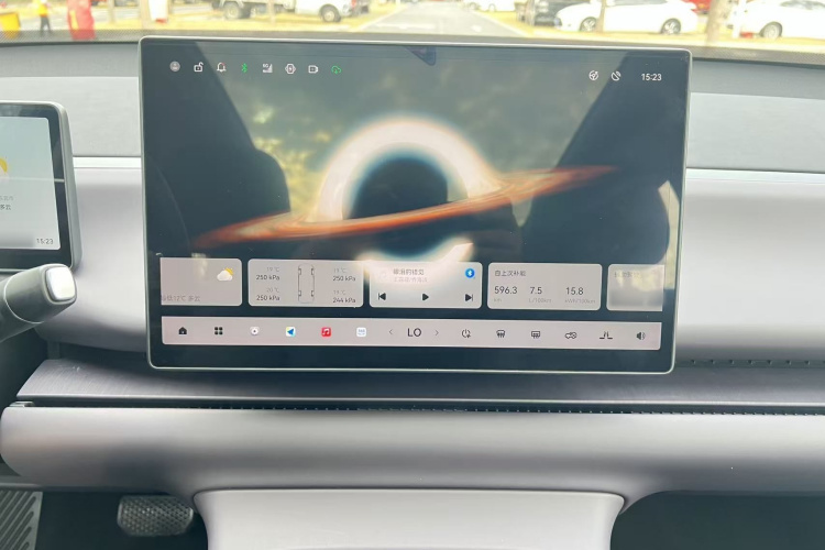 零跑汽车 零跑C10 2024 汽车图片 #25