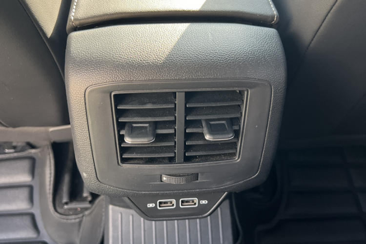 T-Roc 2024 #25 T-Roc 2024 immagine di auto #25