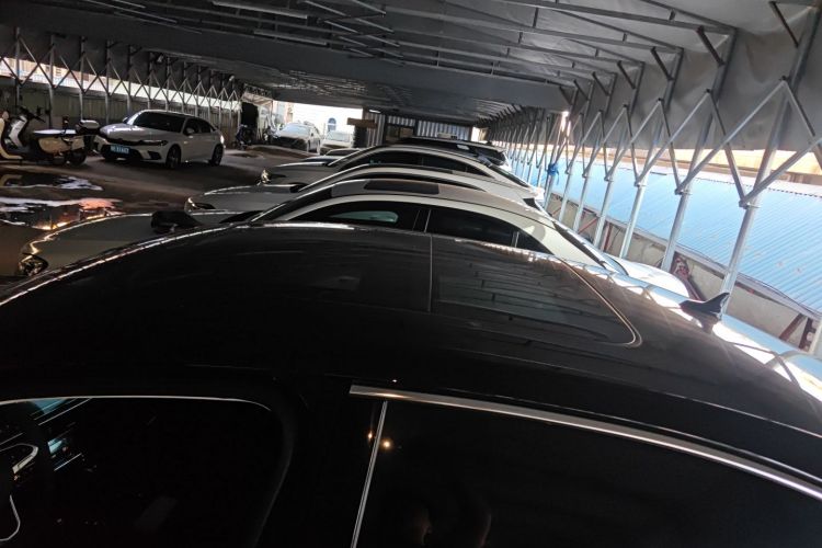 Volkswagen Passat 2024 car image #25