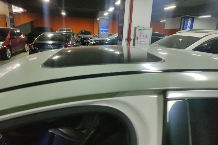 C Class 2019 #25 C Class 2019 car image #25