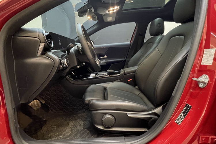 Mercedes-Benz A Class 2020 car image #25