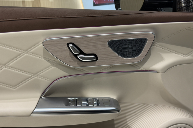 Chery 2025 immagine di auto #25