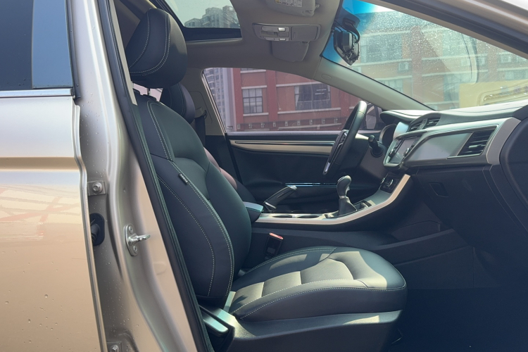 GEELY Emgrand GL 2017 #25 GEELY Emgrand GL 2017 immagine di auto #25