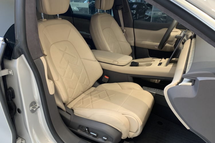 蔚来 蔚来ET7 2022 汽车图片 #25